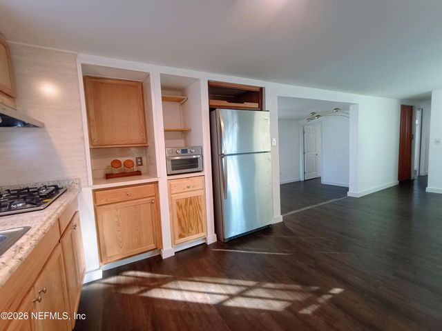 215 PINE TREE Trail, Crescent City, FL 32112