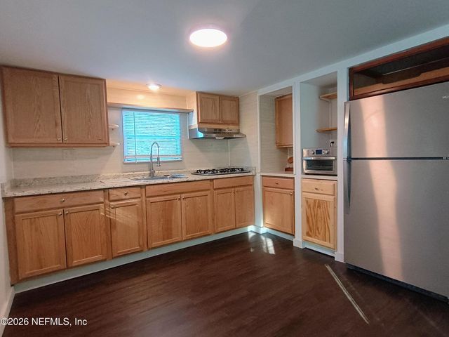 215 PINE TREE Trail, Crescent City, FL 32112