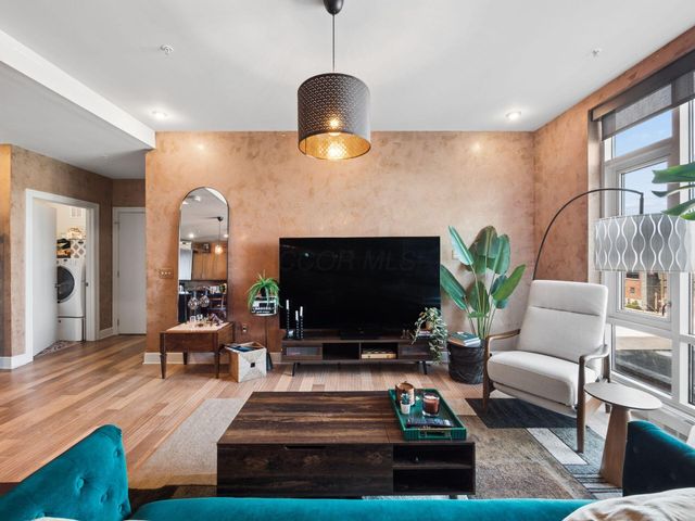 1145 N High Street, 304, Columbus, OH 43201