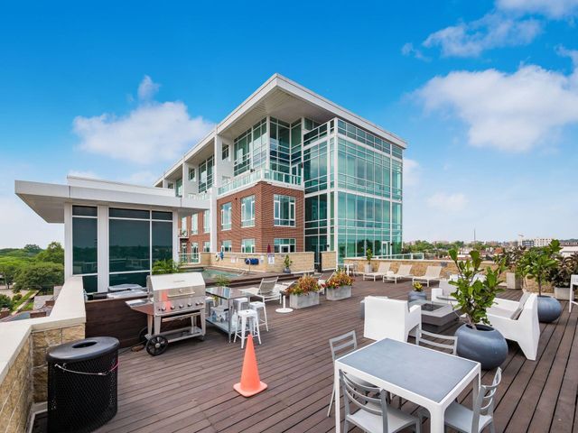 1145 N High Street, 304, Columbus, OH 43201