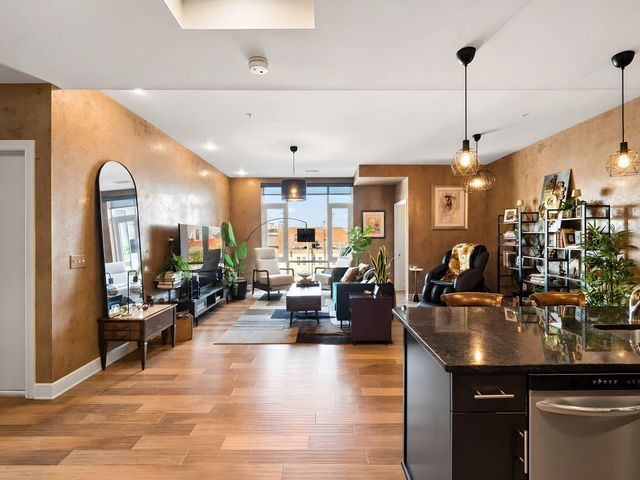 1145 N High Street, 304, Columbus, OH 43201