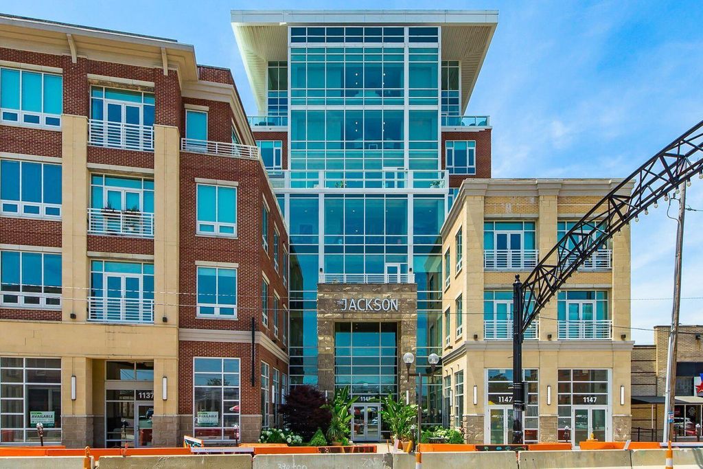 1145 N High Street, 304, Columbus, OH 43201