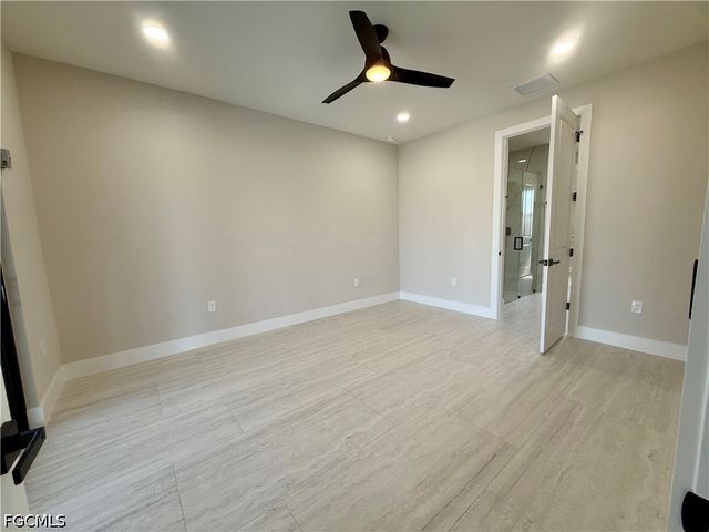 2319 NE 5th TER, Cape Coral, FL 33993