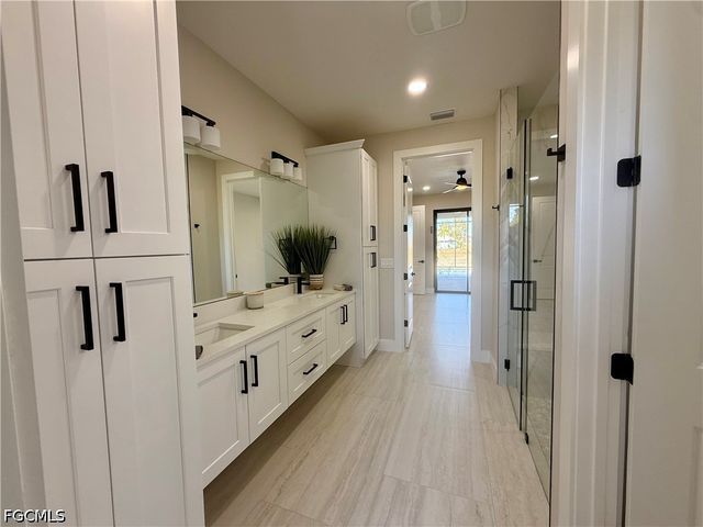 2319 NE 5th TER, Cape Coral, FL 33993