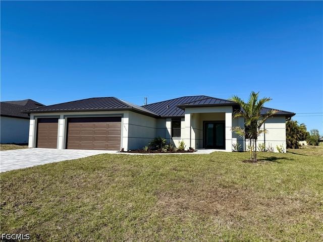 2319 NE 5th TER, Cape Coral, FL 33993