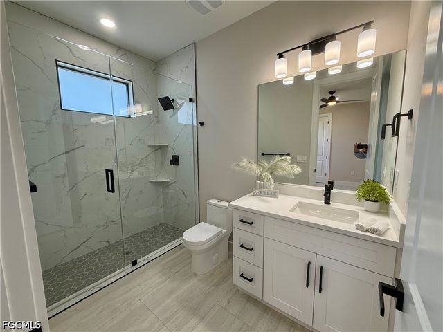 2319 NE 5th TER, Cape Coral, FL 33993