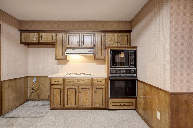 421 Golden Oaks Drive, Norman, OK 73072