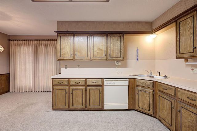 421 Golden Oaks Drive, Norman, OK 73072