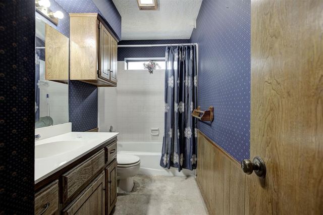 421 Golden Oaks Drive, Norman, OK 73072