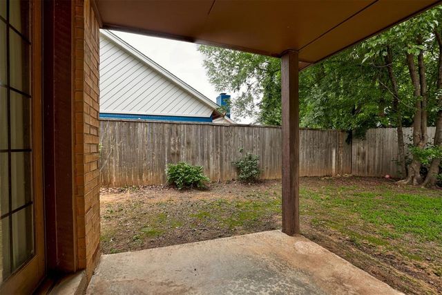 421 Golden Oaks Drive, Norman, OK 73072