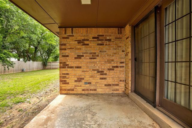 421 Golden Oaks Drive, Norman, OK 73072