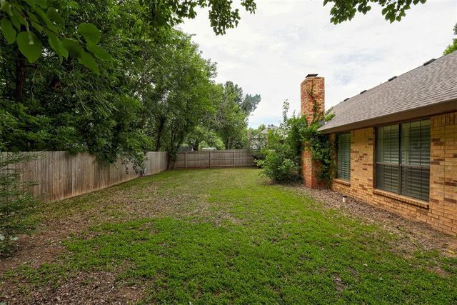 421 Golden Oaks Drive, Norman, OK 73072