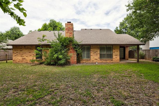 421 Golden Oaks Drive, Norman, OK 73072