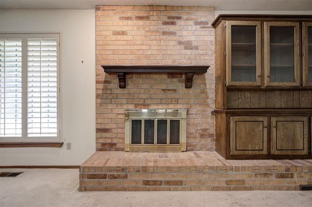 421 Golden Oaks Drive, Norman, OK 73072