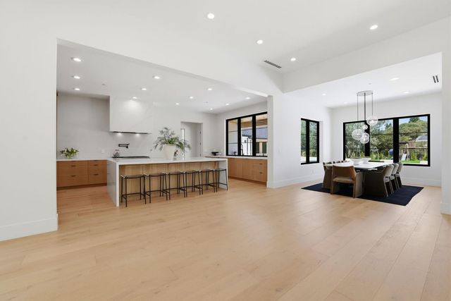 9764 Powerhouse Rd, Newcastle, CA 95658