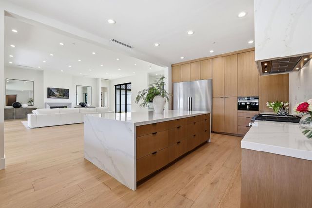 9764 Powerhouse Rd, Newcastle, CA 95658