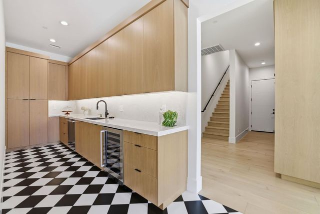 9764 Powerhouse Rd, Newcastle, CA 95658