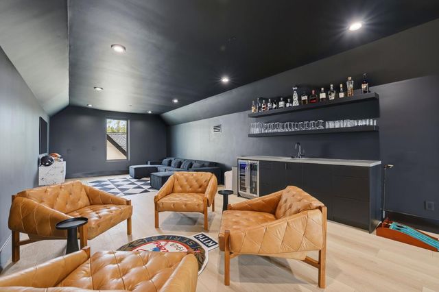 9764 Powerhouse Rd, Newcastle, CA 95658
