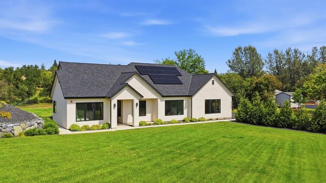 9764 Powerhouse Rd, Newcastle, CA 95658