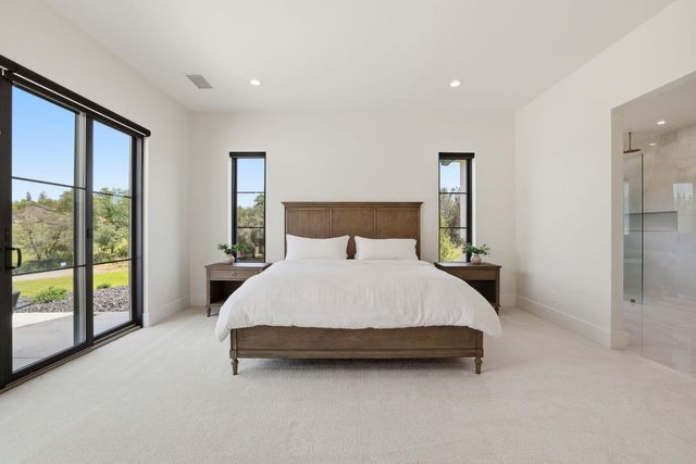 9764 Powerhouse Rd, Newcastle, CA 95658