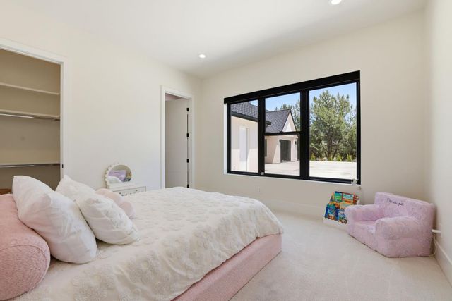 9764 Powerhouse Rd, Newcastle, CA 95658