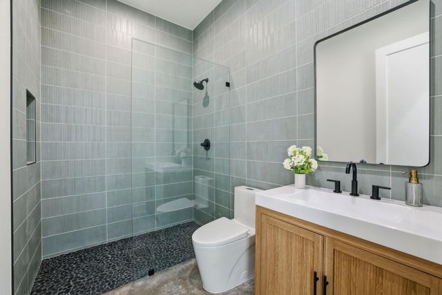 9764 Powerhouse Rd, Newcastle, CA 95658