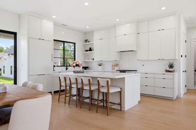 9764 Powerhouse Rd, Newcastle, CA 95658