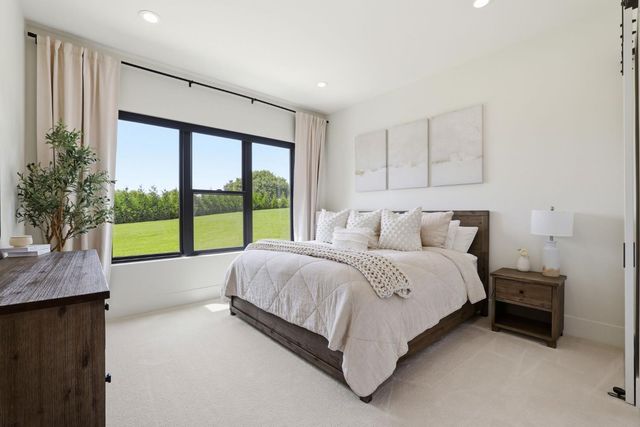 9764 Powerhouse Rd, Newcastle, CA 95658