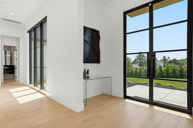 9764 Powerhouse Rd, Newcastle, CA 95658