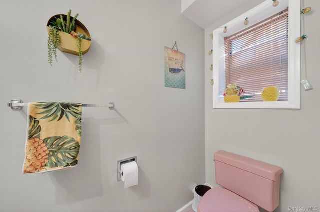 13 Timberline Drive, Poughkeepsie, NY 12603