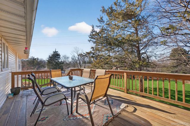 13 Timberline Drive, Poughkeepsie, NY 12603