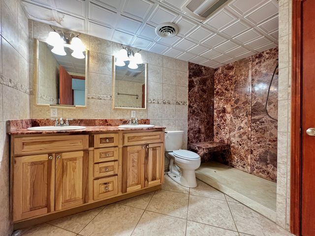 20062 N Shore Lane, West Frankfort, IL 62896