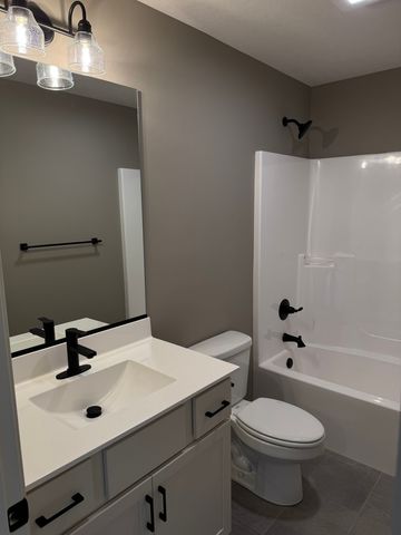 6105 Wrigley Drive, Bloomington, IL 61705