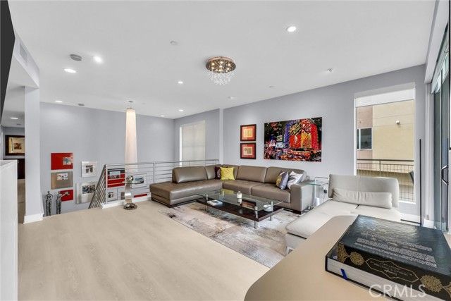 89 Lennox, Irvine, CA 92612