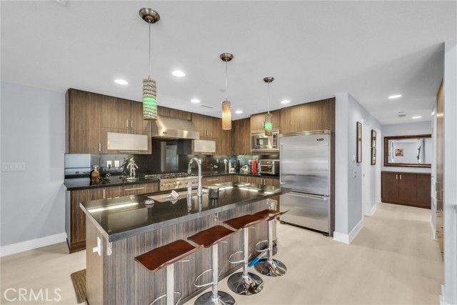 89 Lennox, Irvine, CA 92612