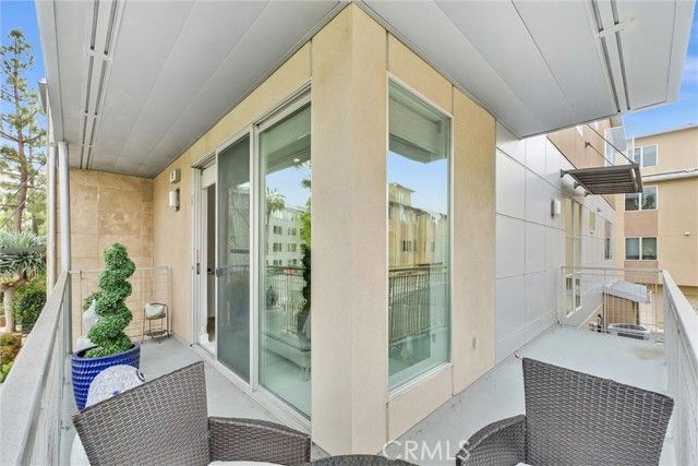 89 Lennox, Irvine, CA 92612