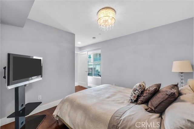 89 Lennox, Irvine, CA 92612