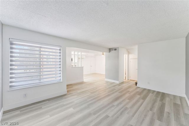 579 Roxella Lane B, Las Vegas, NV 89110