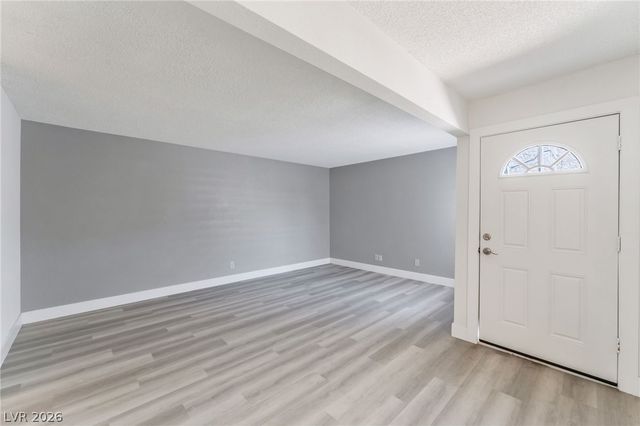579 Roxella Lane B, Las Vegas, NV 89110