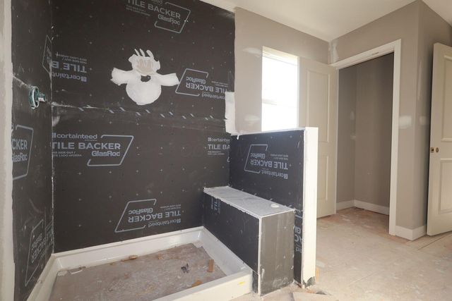 301 Reign Way, Pataskala, OH 43062