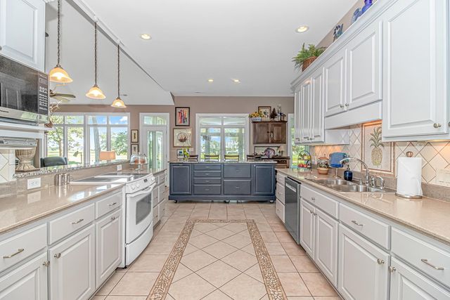 5012 Bucks Bluff Dr., North Myrtle Beach, SC 29582