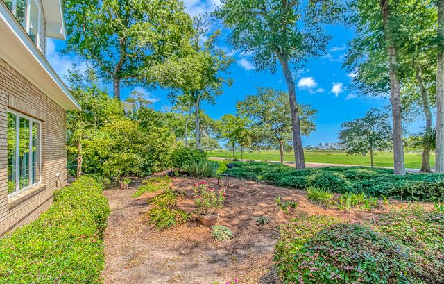 5012 Bucks Bluff Dr., North Myrtle Beach, SC 29582