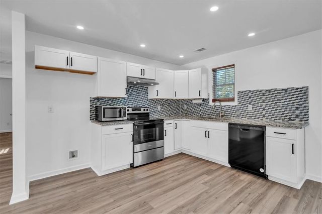 3330 E Royal Court, Macon, GA 31217
