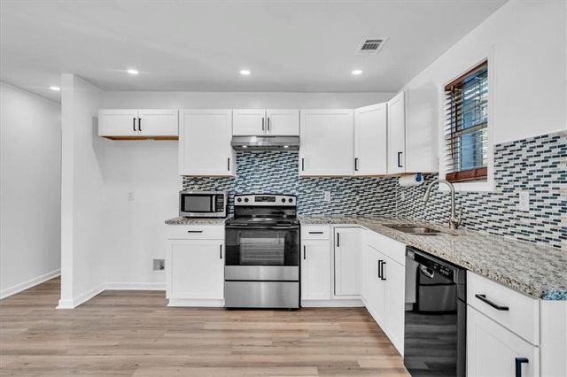 3330 E Royal Court, Macon, GA 31217