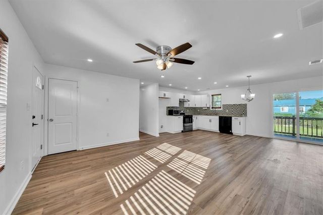 3330 E Royal Court, Macon, GA 31217