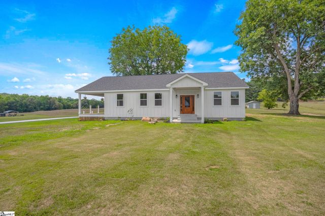 2024 Edwards Lake Road, Greer, SC 29651