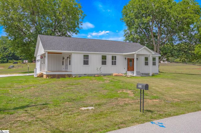 2024 Edwards Lake Road, Greer, SC 29651