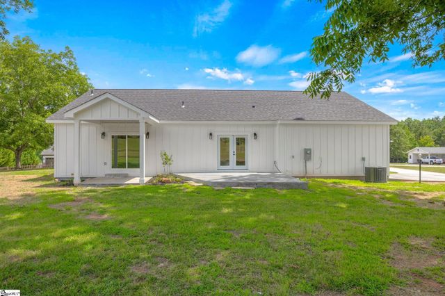 2024 Edwards Lake Road, Greer, SC 29651