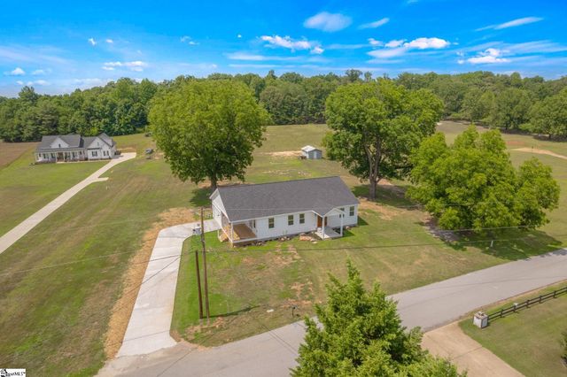 2024 Edwards Lake Road, Greer, SC 29651