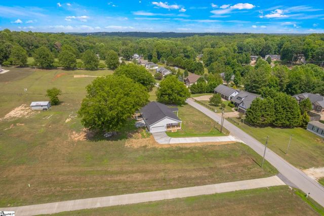 2024 Edwards Lake Road, Greer, SC 29651